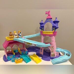Fisher-Price Disney Little People Klip Klop Castle-all original pieces included